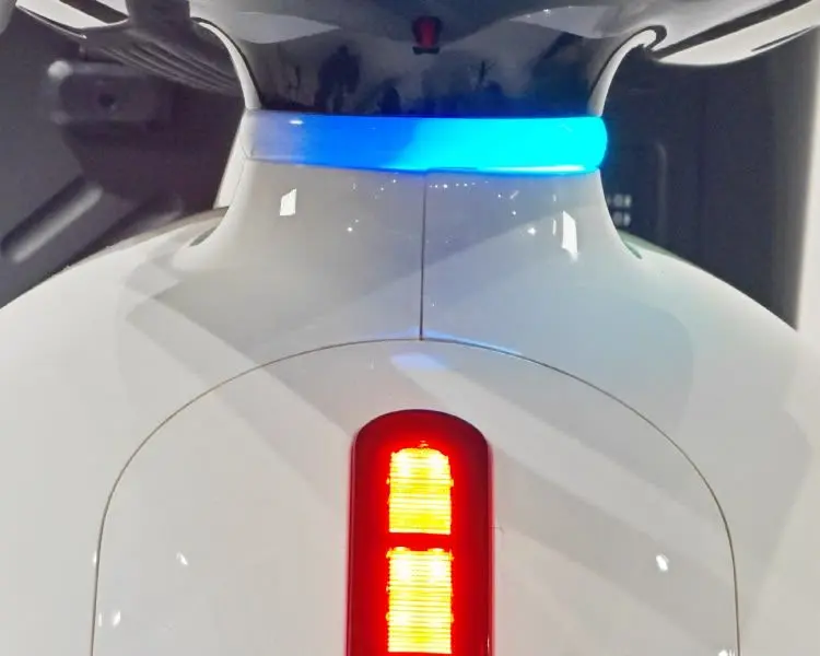 Arora Vizzy 249 Elektrikli Scooter 2